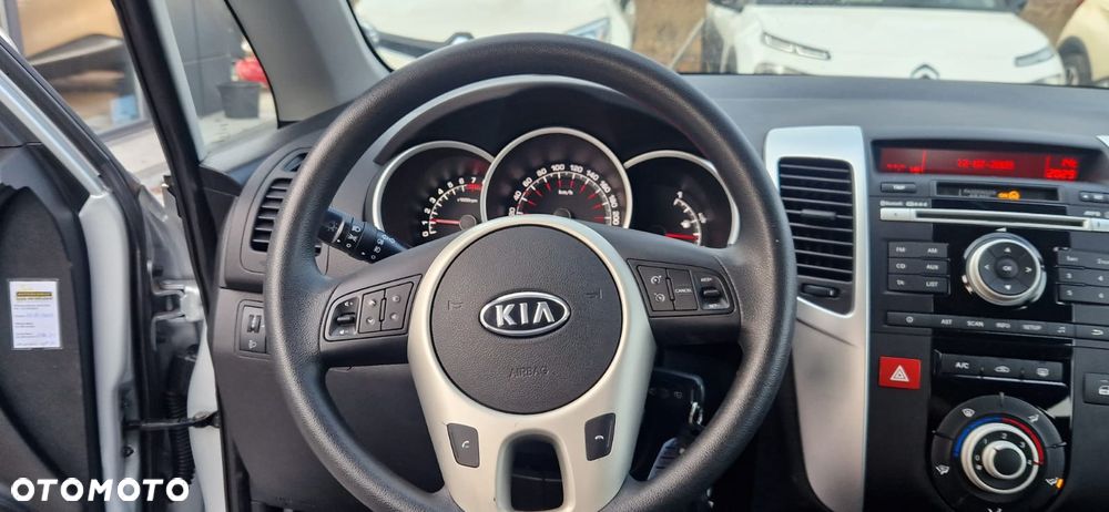 Kia Venga 1.4 CVVT Attract - 11