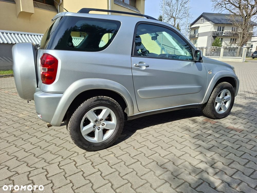 Toyota RAV4 4x4 Edition - 13