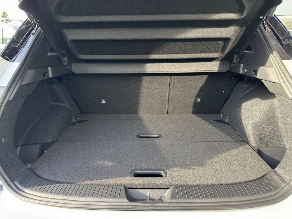 Nissan Qashqai 1.3 DIG-T mHEV Tekna+ Xtronic - 8