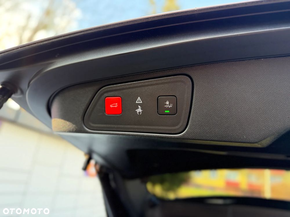 Peugeot 3008 1.2 PureTech Allure S&S EAT8 - 27