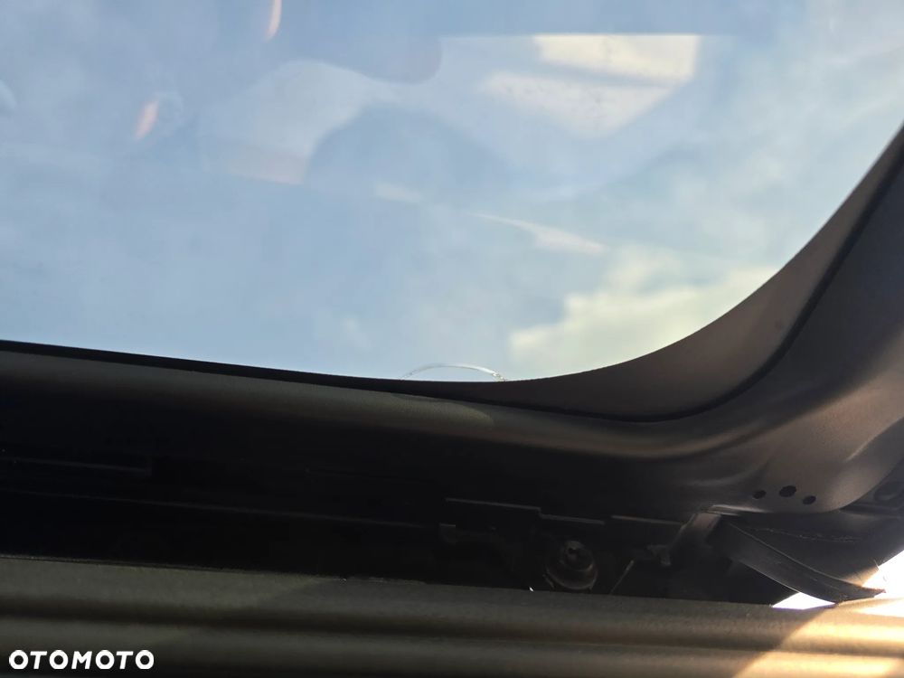 Volvo S60 T6 AWD Momentum Pro - 23