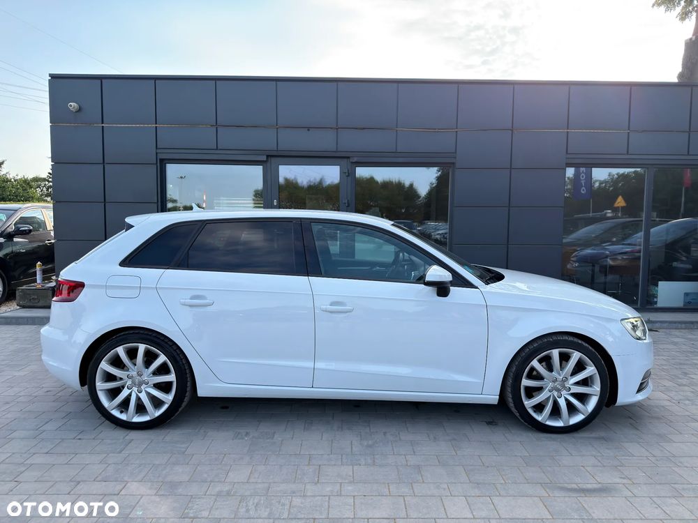 Audi A3 Sportback 2.0 TDI Quattro Ambiente S tronic - 24