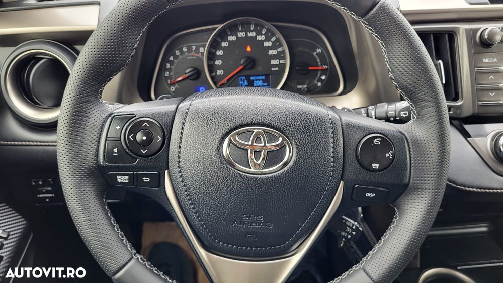 Toyota RAV4 - 11