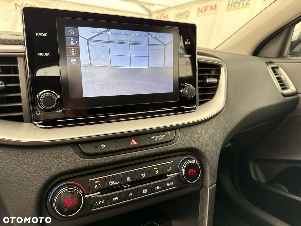 Kia Ceed 1.5 T-GDI M - 28