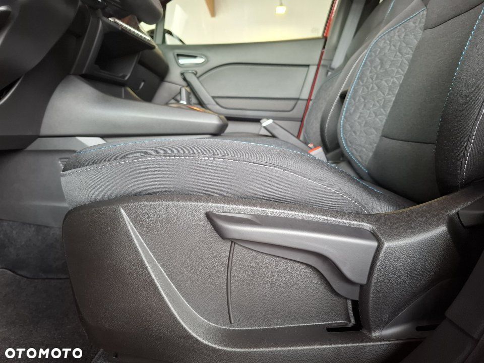 Mitsubishi ASX - 12