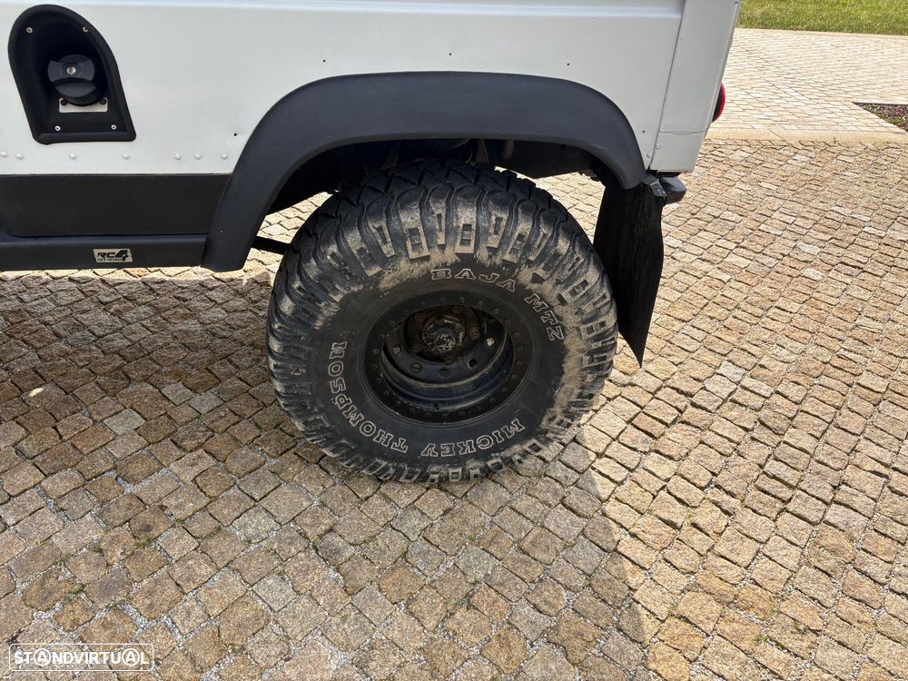 Land Rover Defender 90 2.5 TDi Metal Top - 21