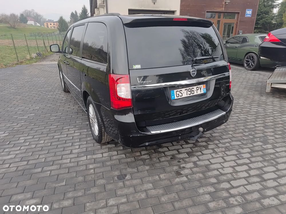 Lancia Voyager 2.8CRD Platinum - 8