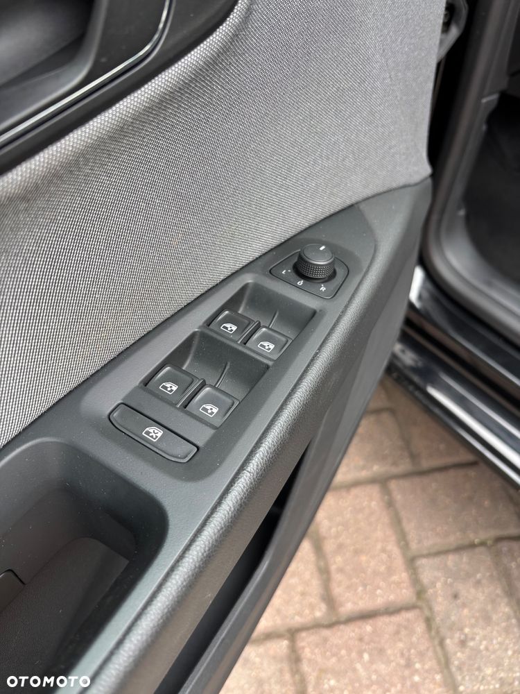Seat Leon 1.6 TDI DSG Xcellence - 25