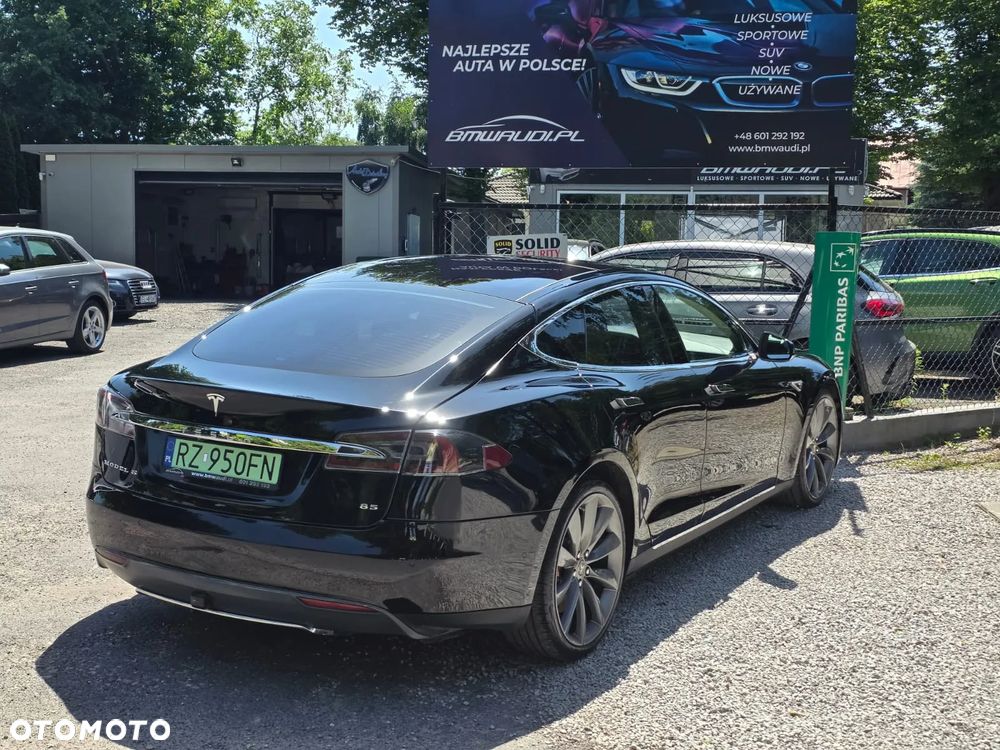 Tesla Model S 85 - 13