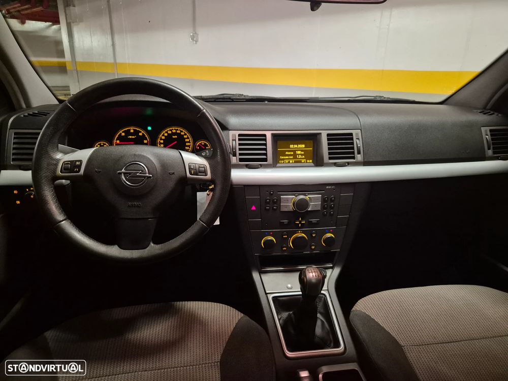 Opel Vectra 1.9 CDTi Elegance - 23