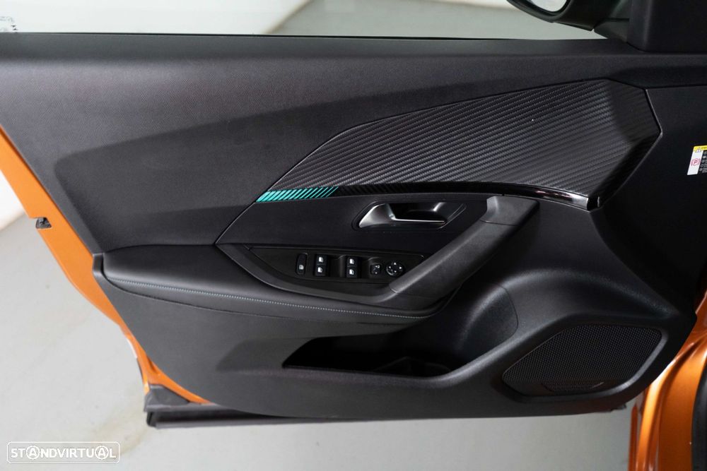 Peugeot 2008 1.2 PureTech Allure Pack - 18