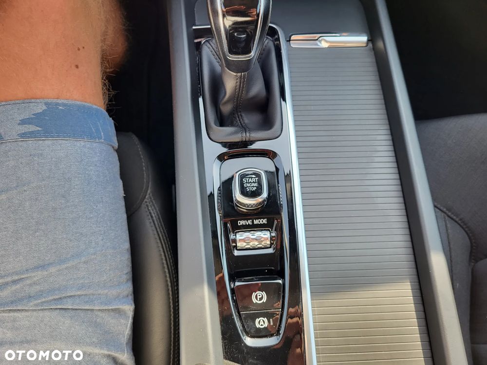 Volvo XC 60 D3 Inscription - 11