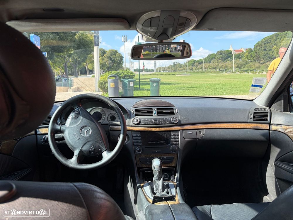Mercedes-Benz E 270 2003 photo 5