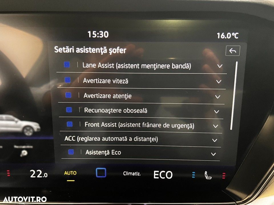 Volkswagen Touareg - 22