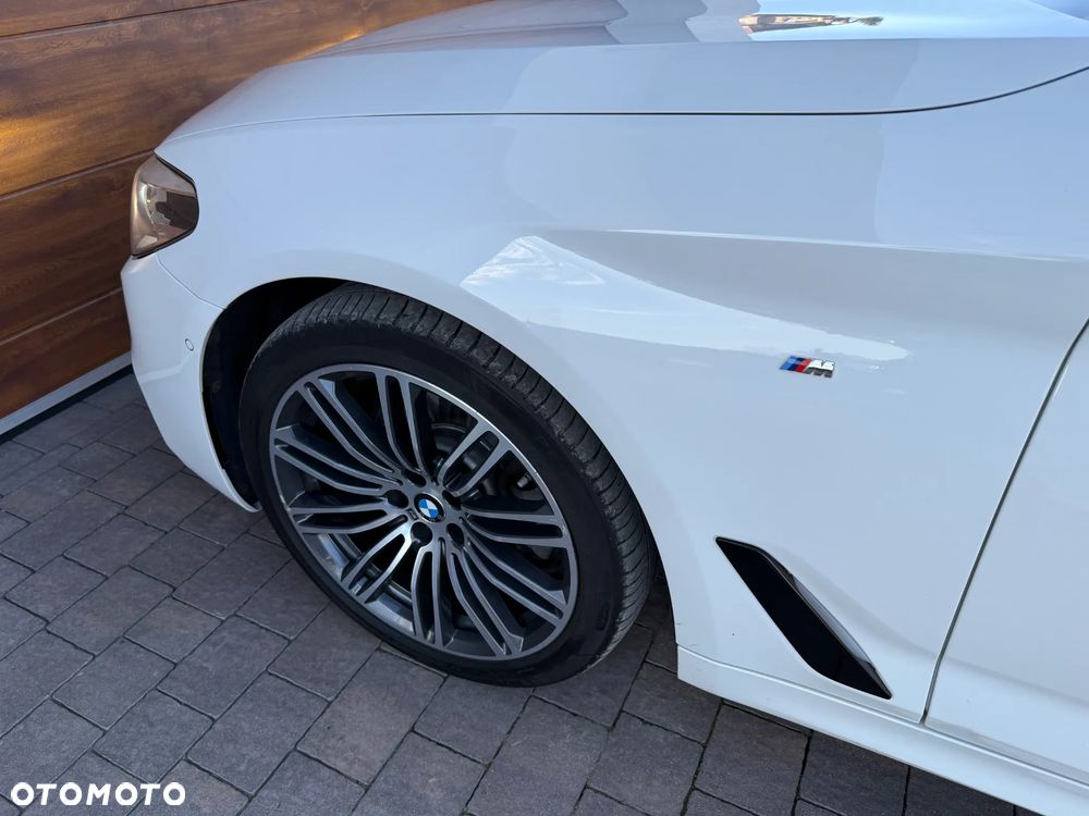 BMW Seria 5 520d xDrive M Sport sport - 32