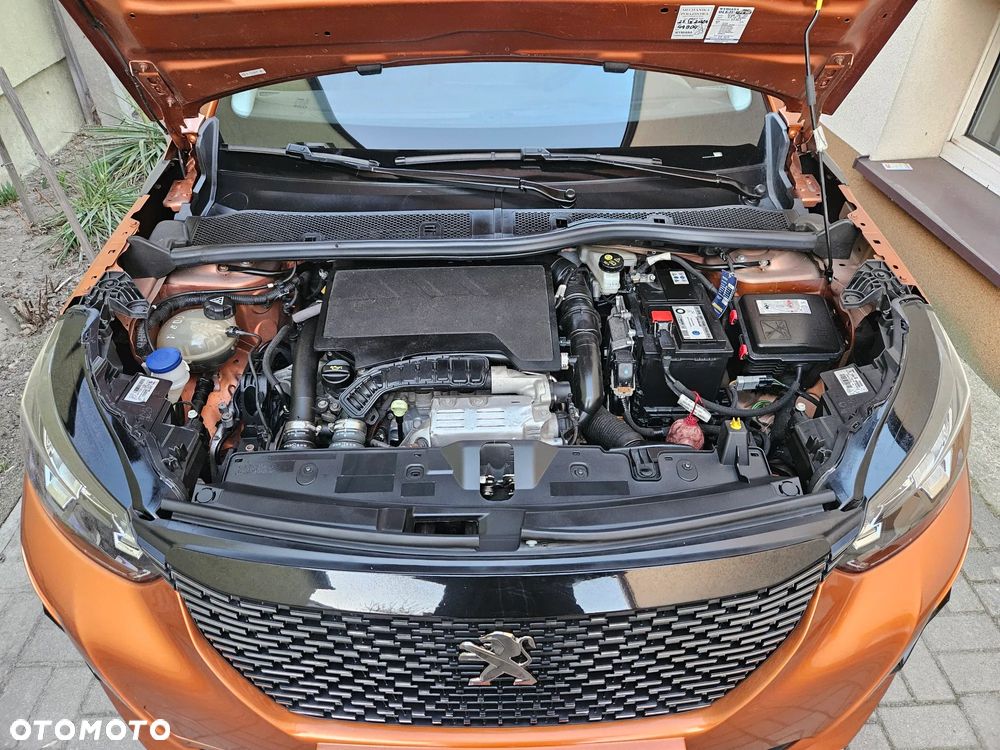 Peugeot 2008 PureTech 130 Stop&Start EAT6 Allure - 16