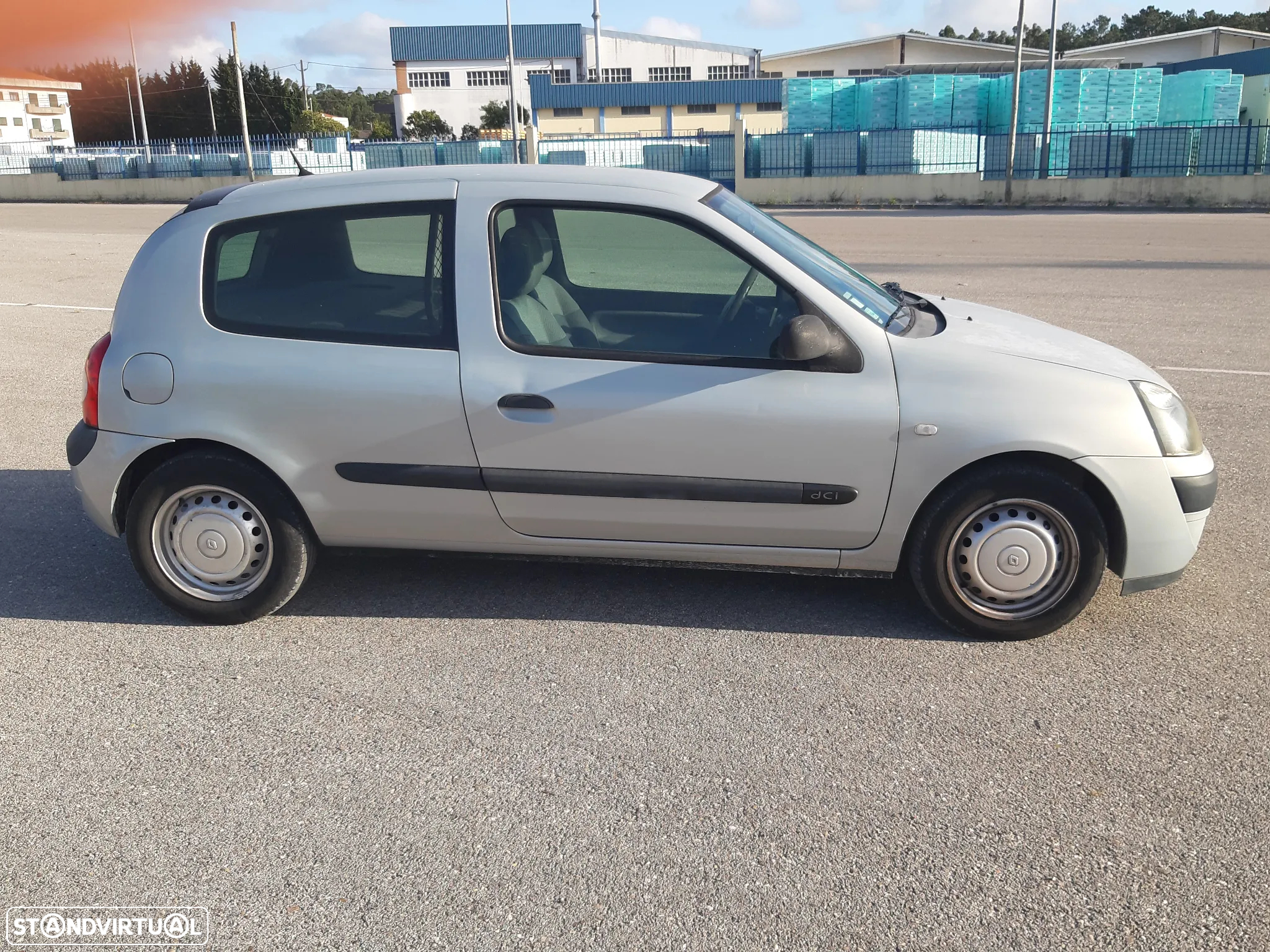Renault Clio - 2