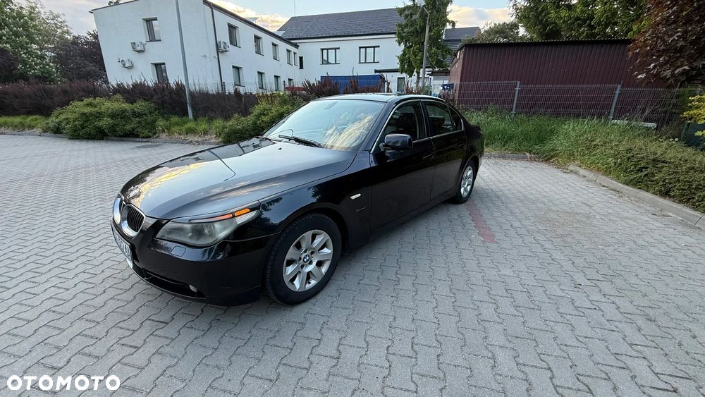 BMW Seria 5 525d - 12