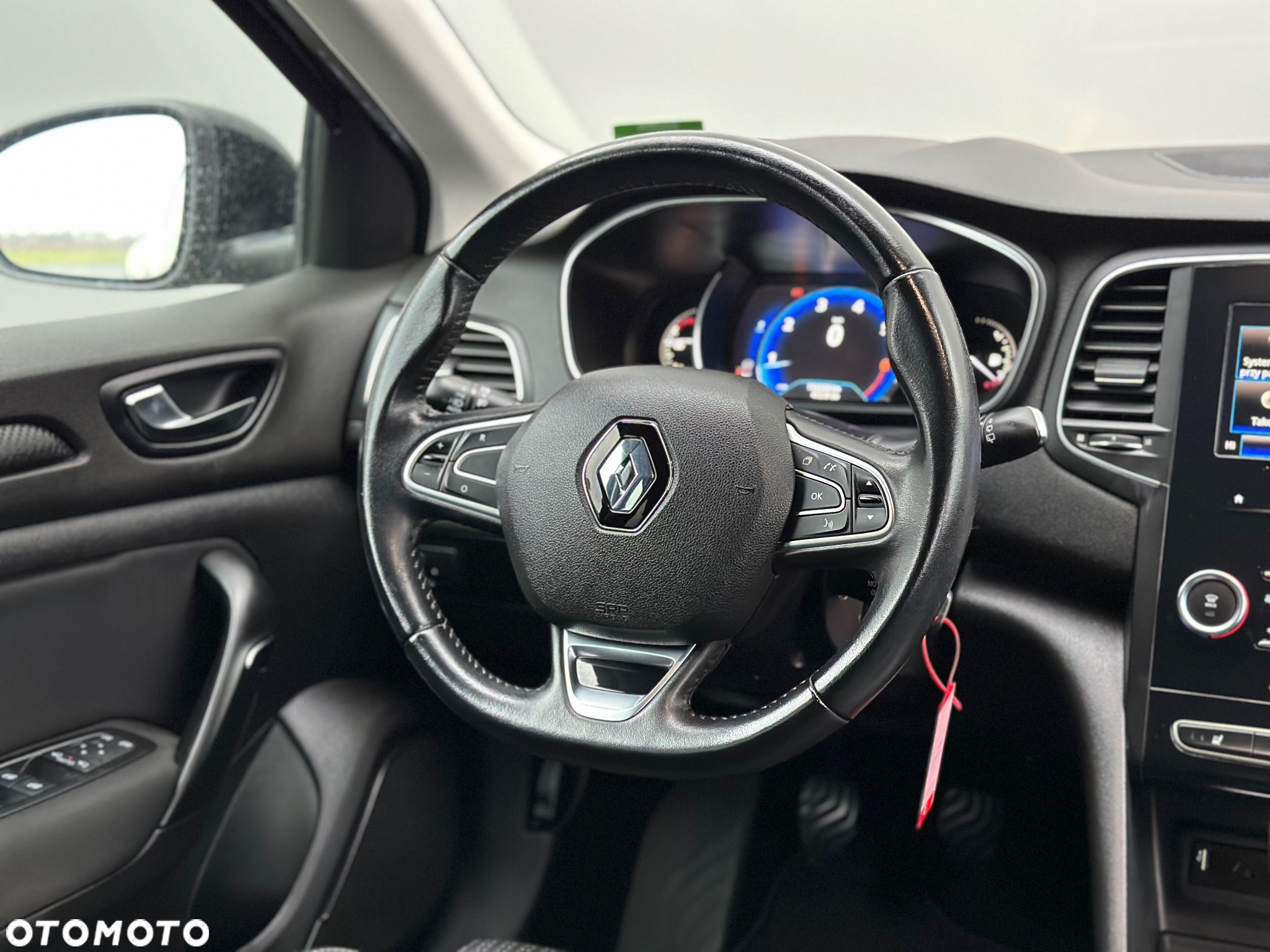 Renault Megane Grandtour ENERGY TCe 130 BUSINESS - 20