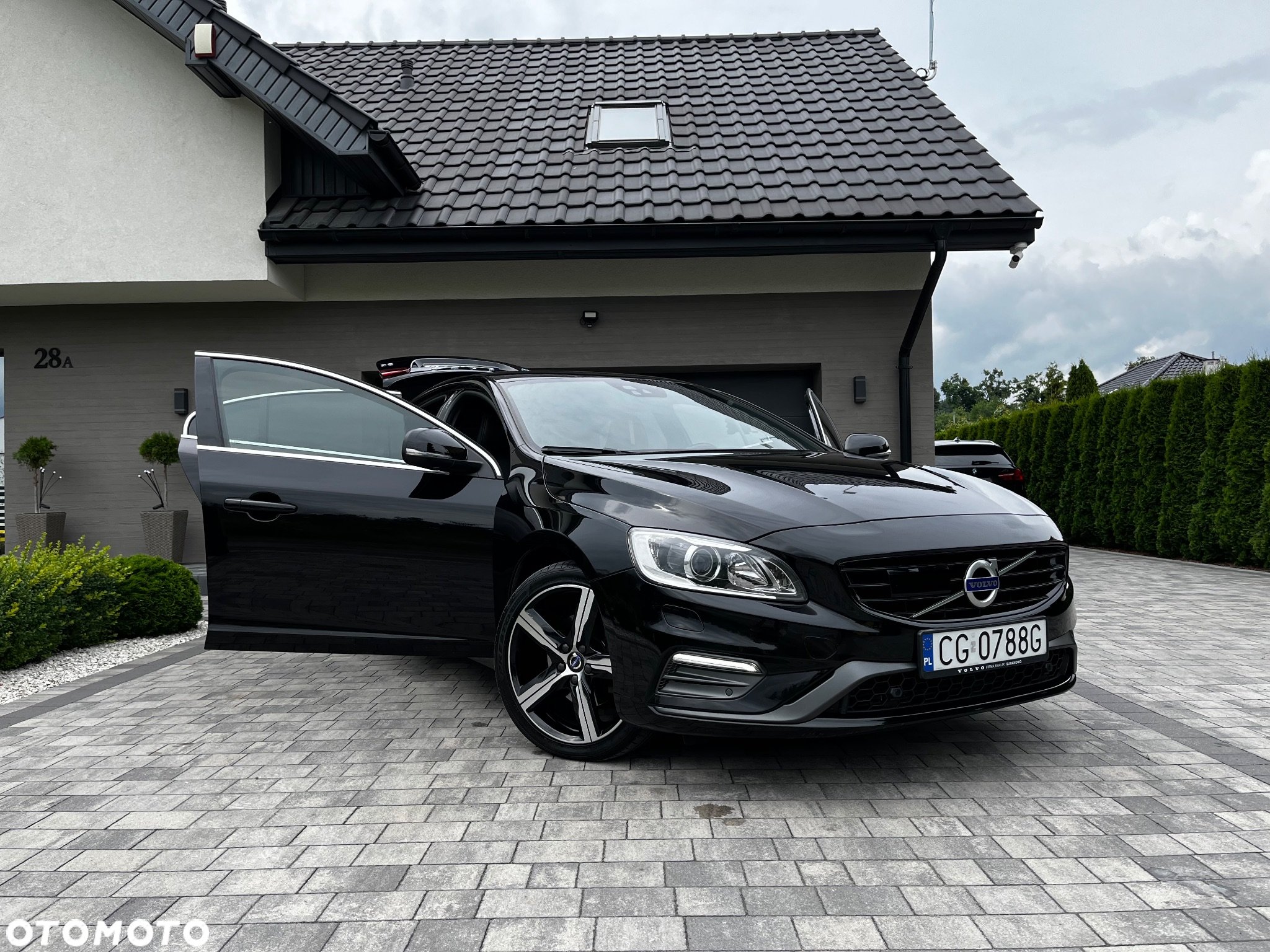 Volvo S60 D4 Drive-E R-Design Momentum - 4