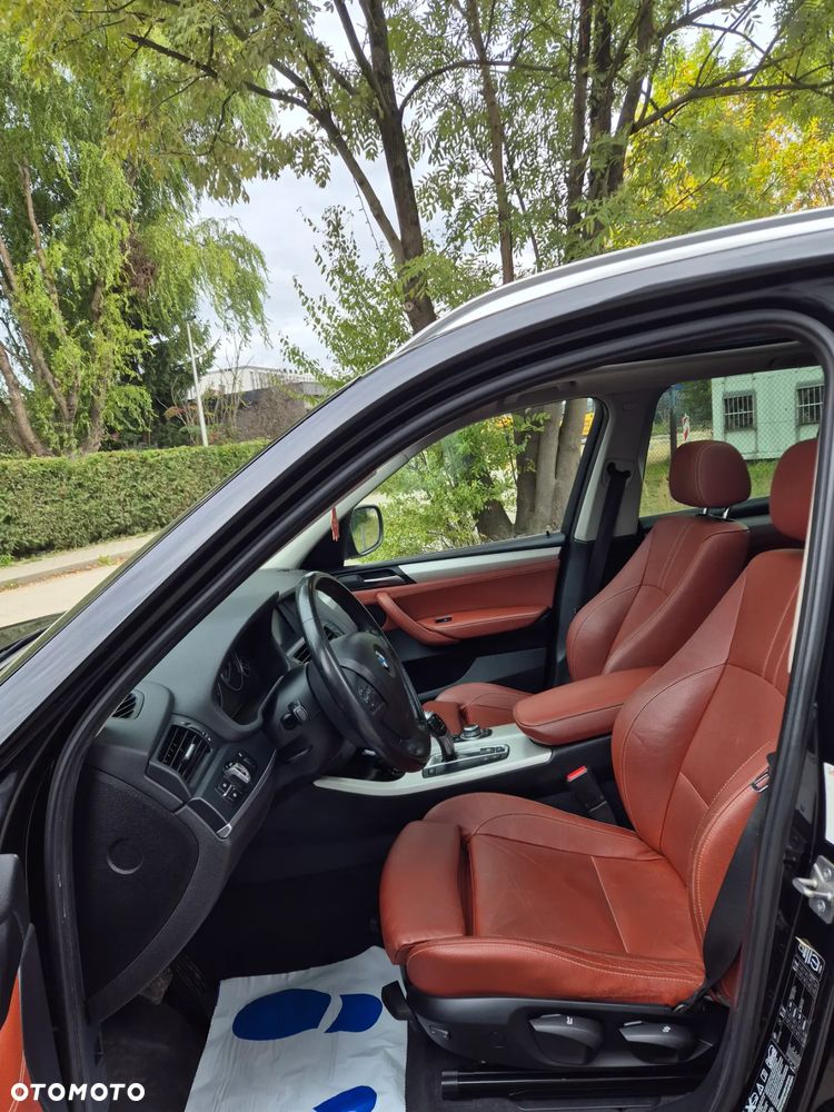 BMW X3 xDrive20d - 16