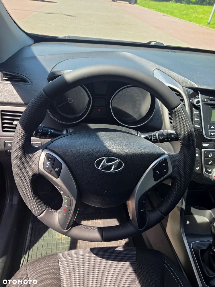 Hyundai i30 1.6 Fifa World Cup Edition - 12