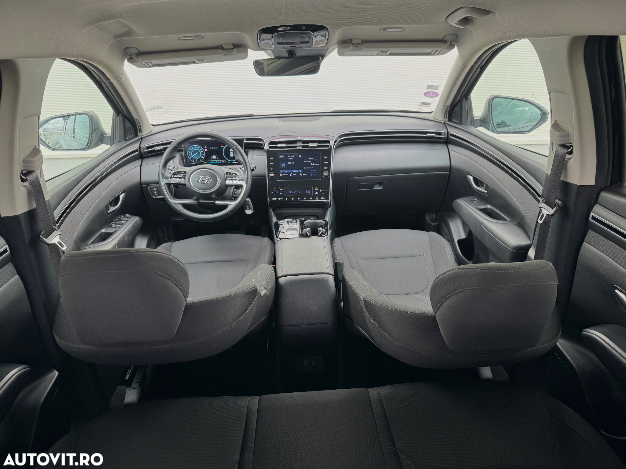 Hyundai Tucson 1.6 T-GDi HEV 2WD Advantage - 33