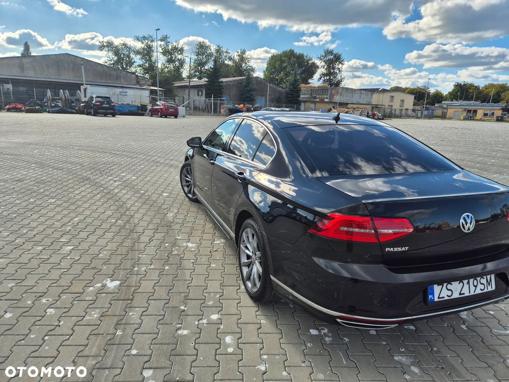 Volkswagen Passat - 10