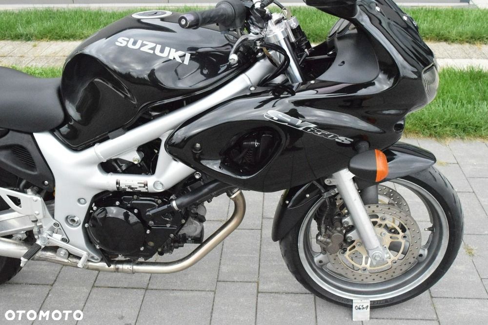 Suzuki SV - 8