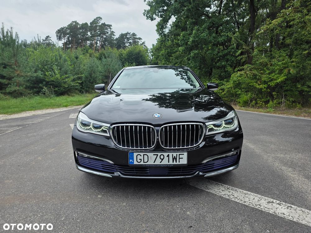 BMW Seria 7 740Li - 2