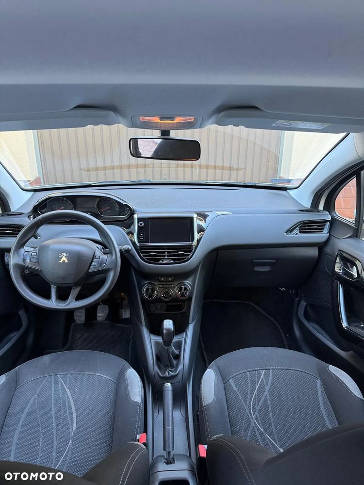 Peugeot 208 1.2 PureTech Active - 19