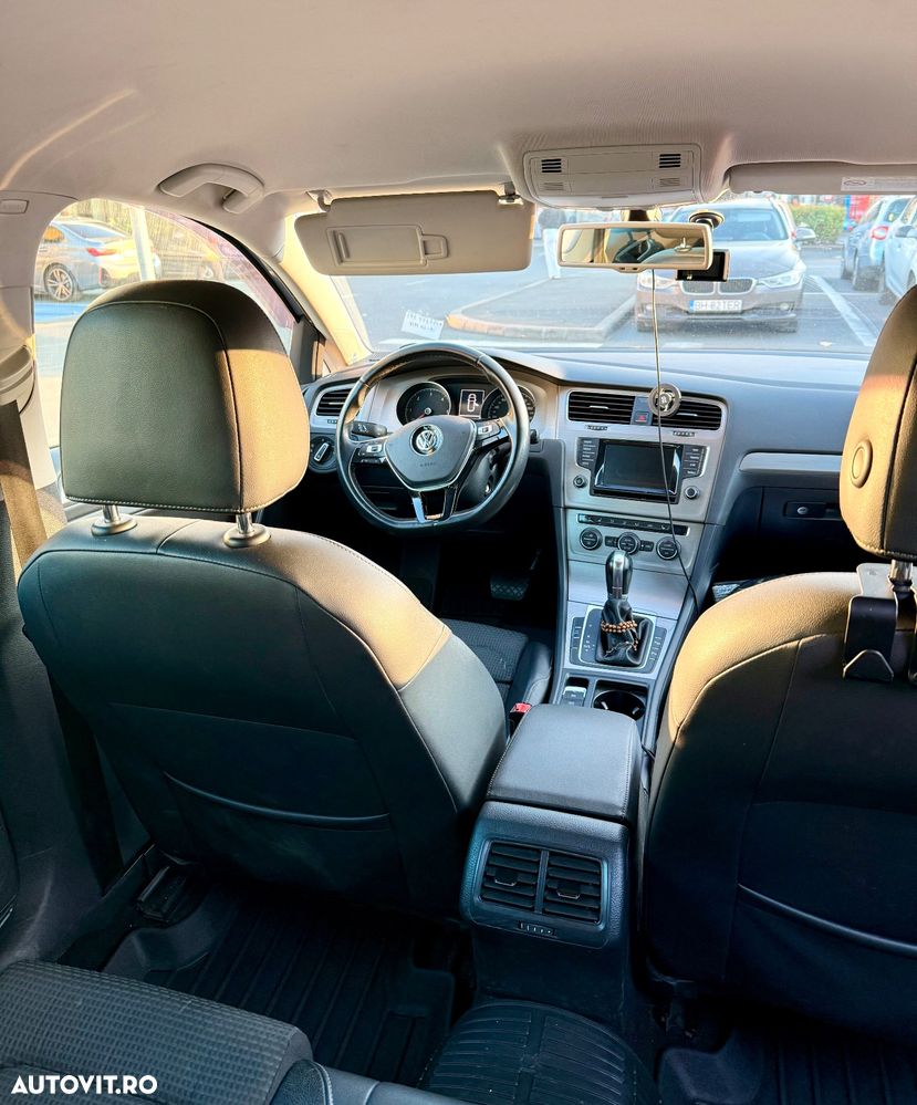 Volkswagen Golf - 7