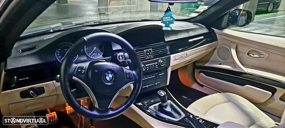 BMW 320 d - 2