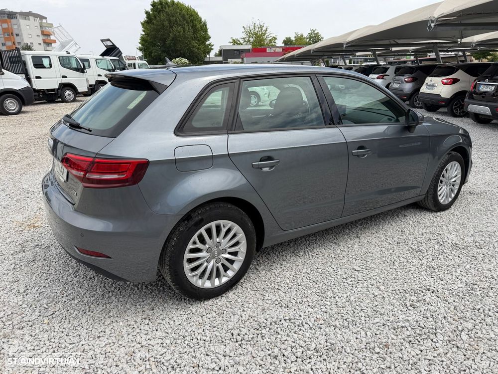 Audi A3 Sportback 1.6 TDI - 6