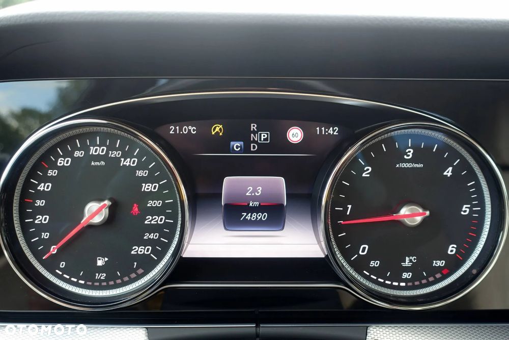 Mercedes-Benz Klasa E - 19