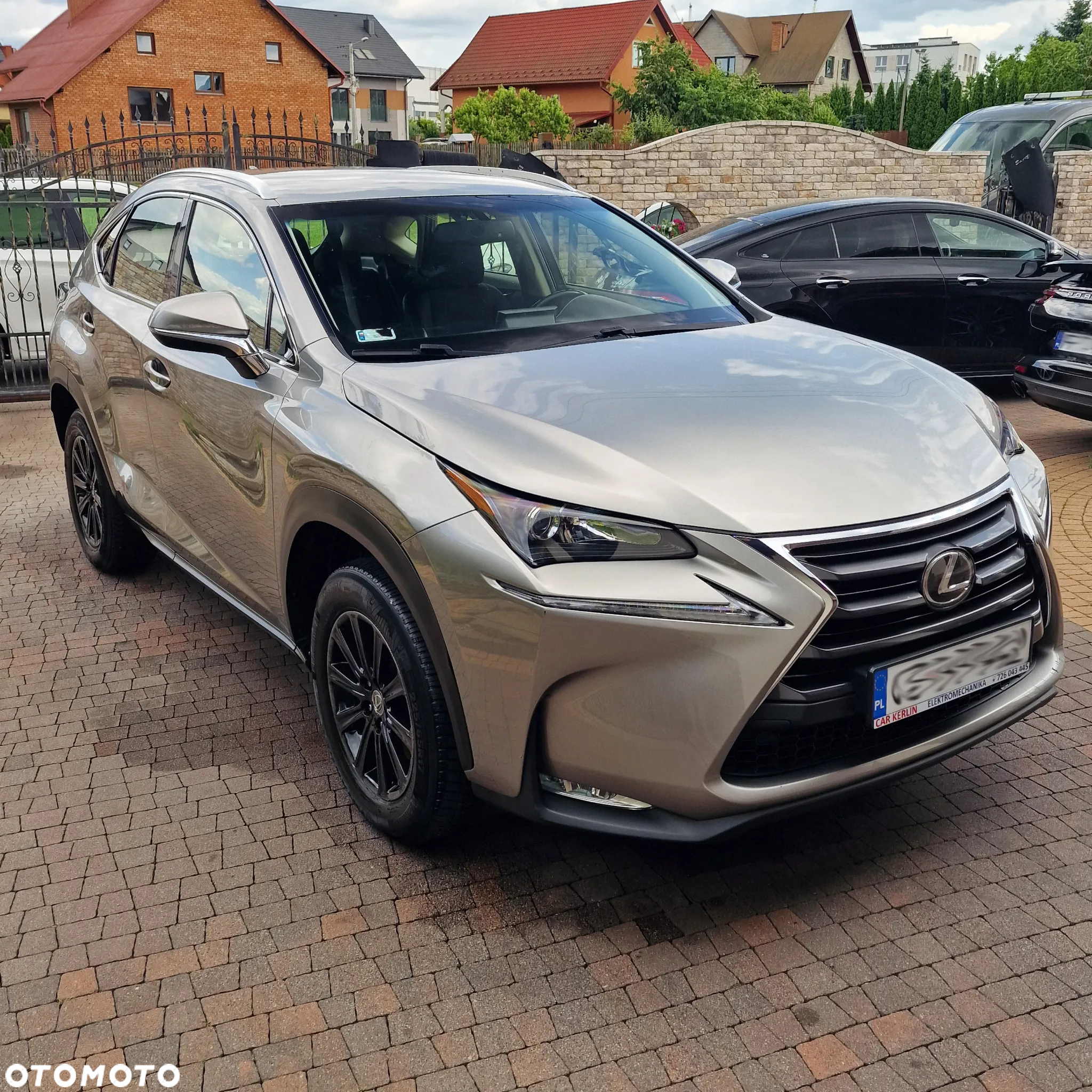 Lexus NX 200t Comfort AWD - 4