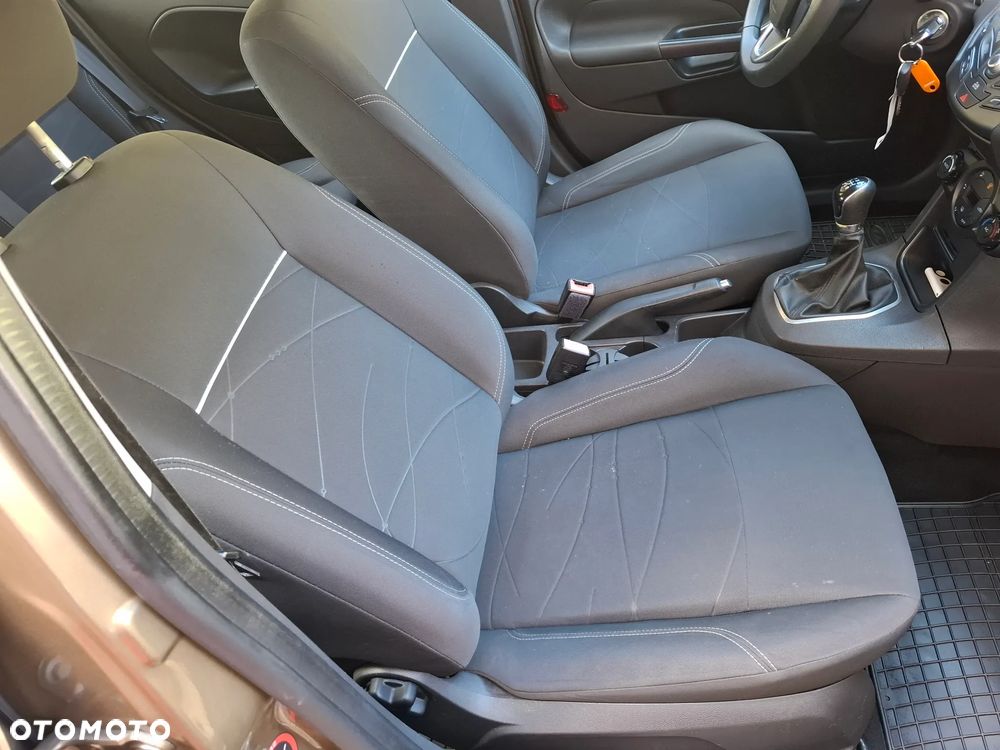 Ford Fiesta 1.5 TDCi Celebration - 12