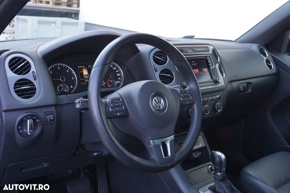 Volkswagen Tiguan 2.0 TDI SCR 4MOTION BlueMotion Technology DSG Lounge Sport & Style - 16