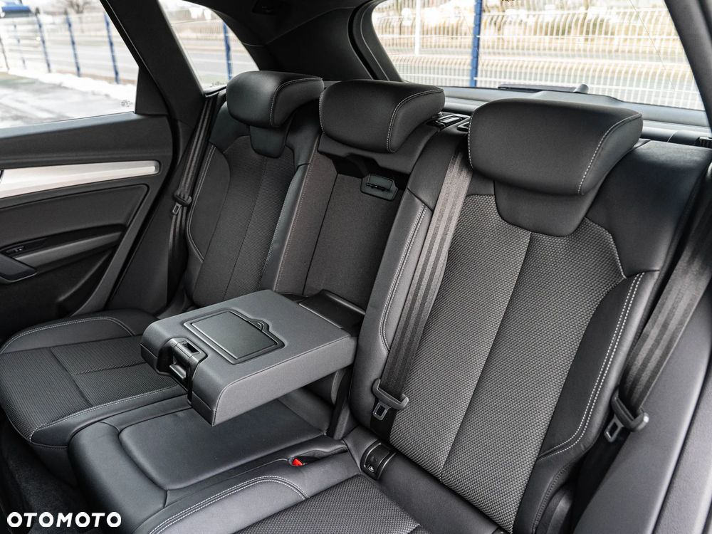 Audi Q5 50 TFSI e Quattro S tronic - 27