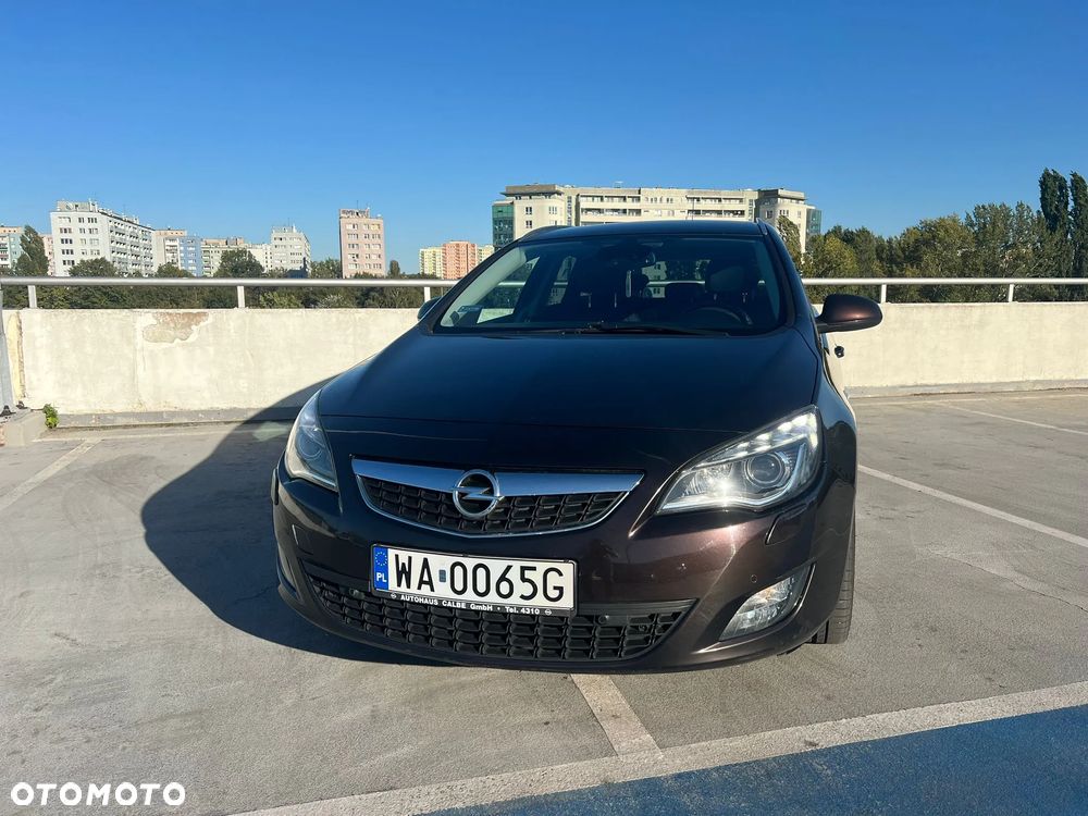 Opel Astra 1.4 Turbo Sports Tourer - 1