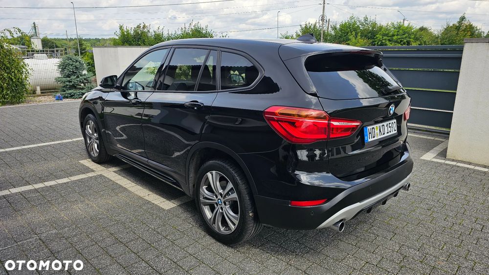 BMW X1 xDrive25d Sport Line - 7