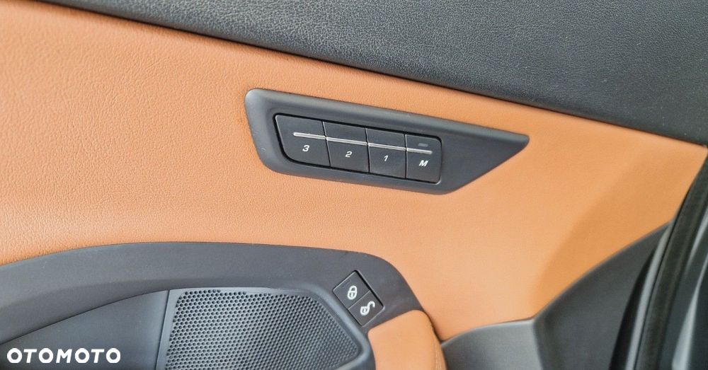 Jaguar E-Pace - 31