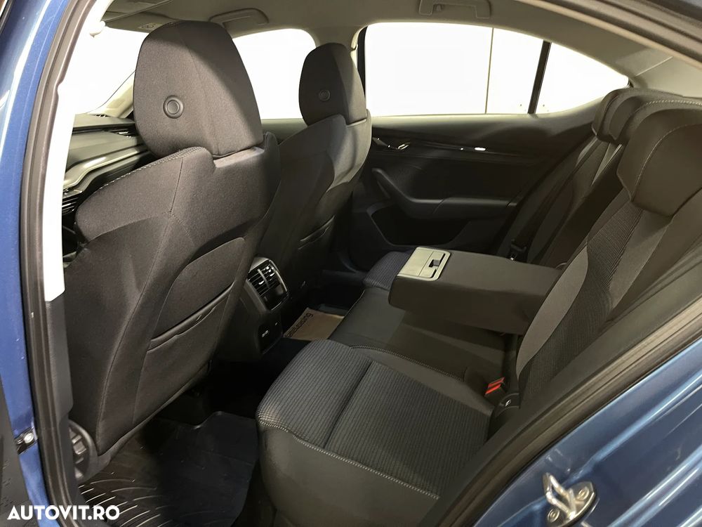 Skoda Octavia 1.5 TSI Ambition - 12