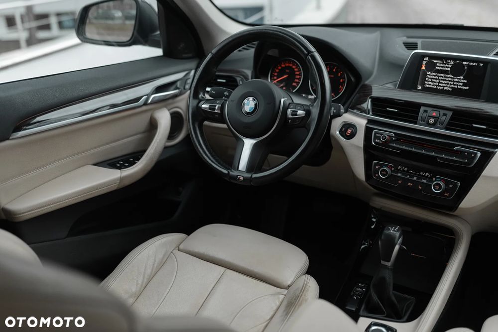 BMW X1 sDrive20i GPF xLine - 15