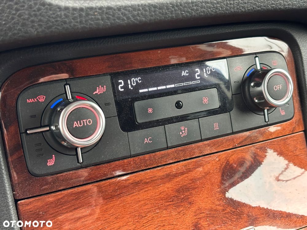 Volkswagen Touareg 3.0 V6 TDI BMT - 9