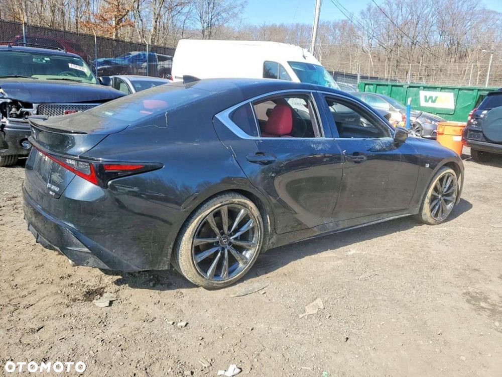 Lexus IS - 4