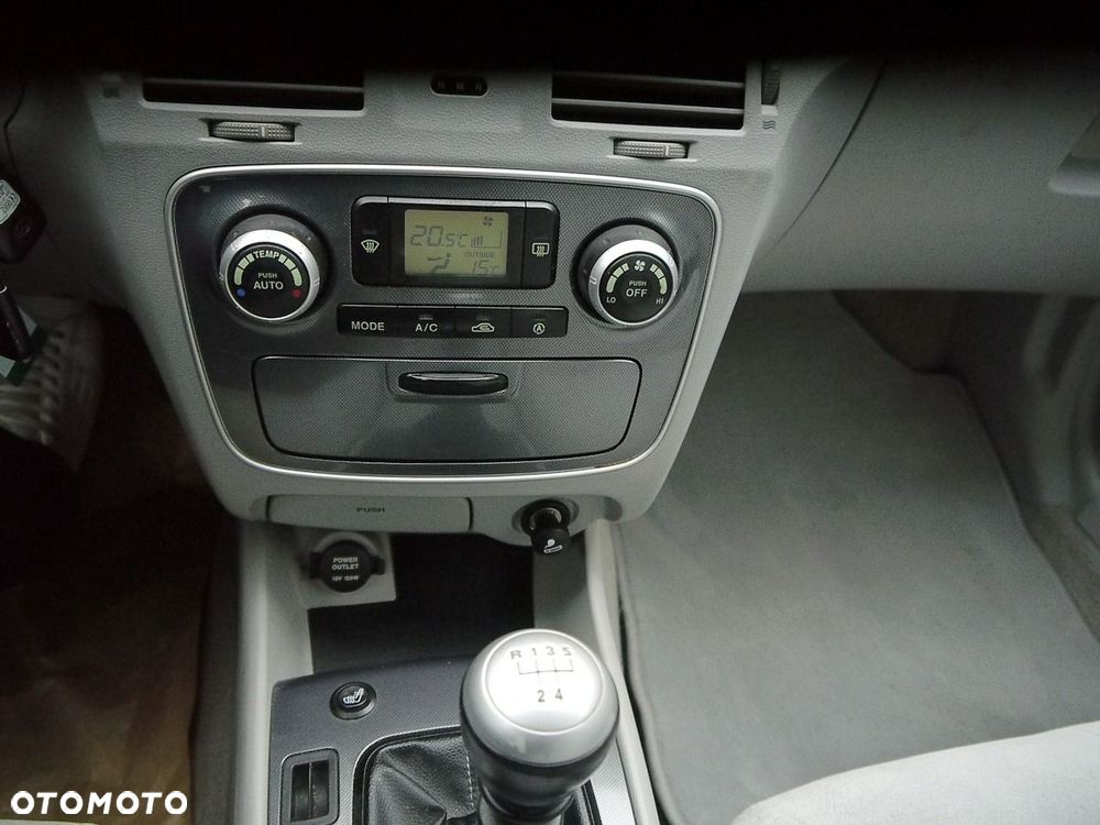 Hyundai Sonata 2.4 GLS - 23
