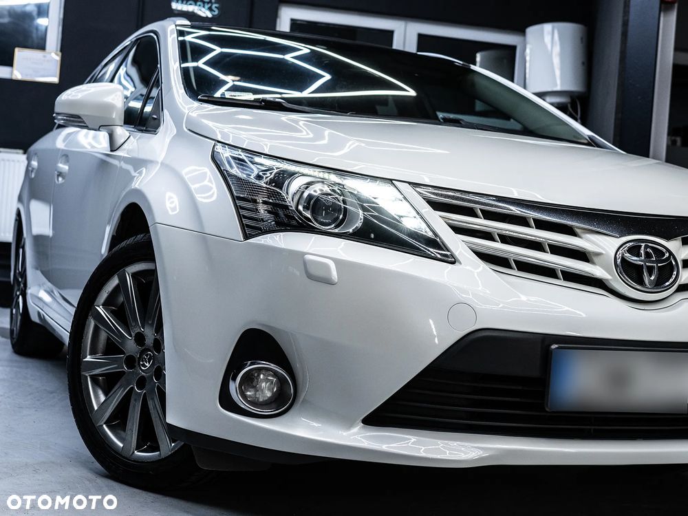 Toyota Avensis 2.0 Business Edition - 3