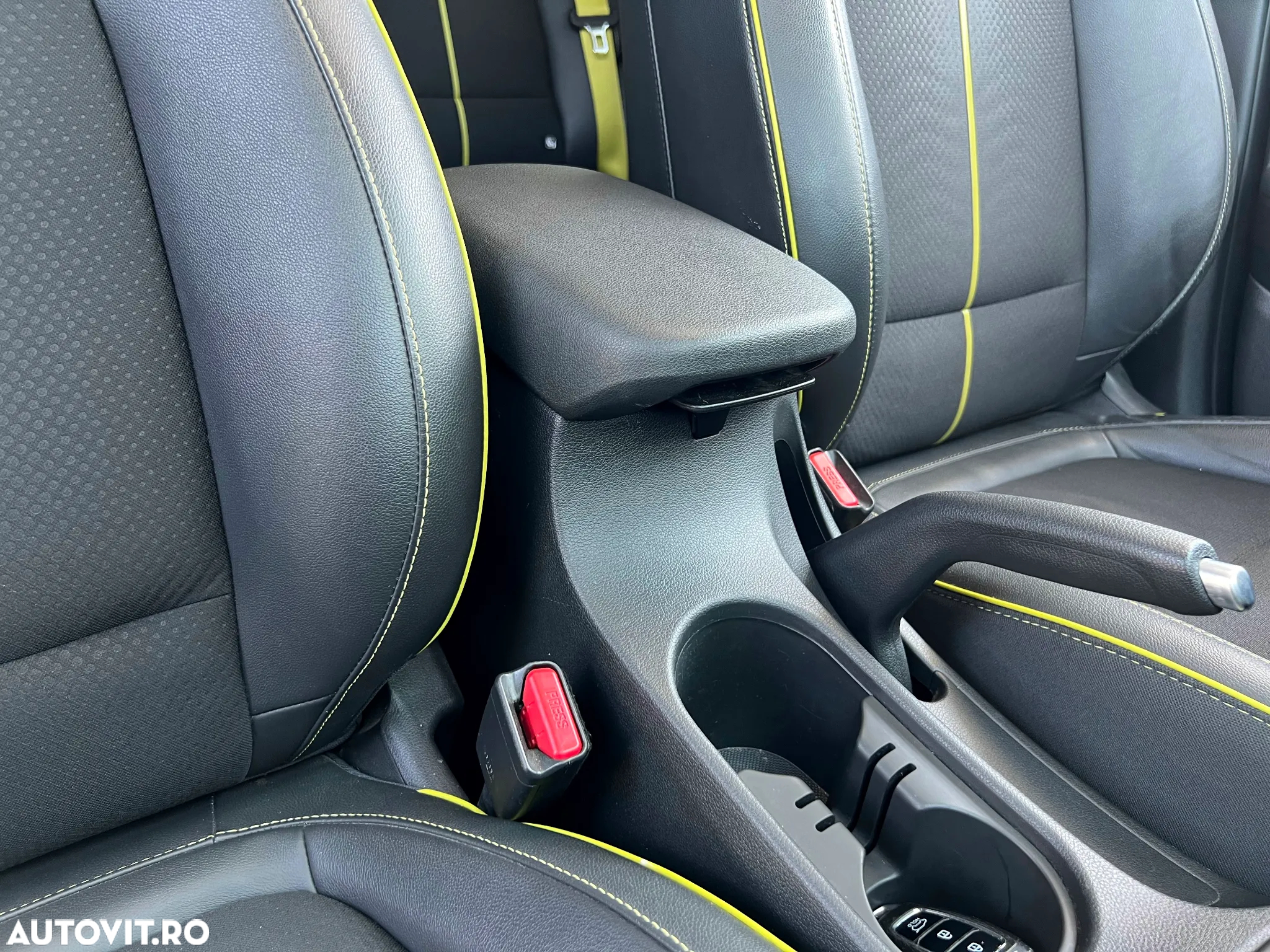 Hyundai KONA 1.6 T-GDI 4WD Aut. Luxury + - 10