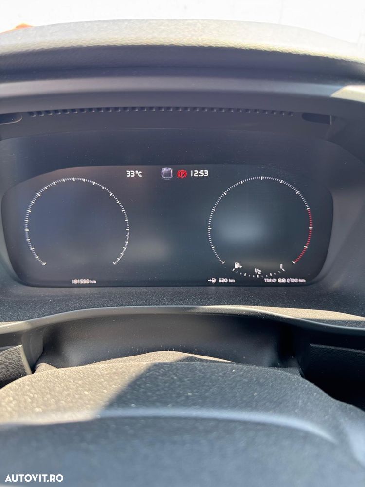 Volvo XC 40 D3 AWD Geartronic Momentum - 12